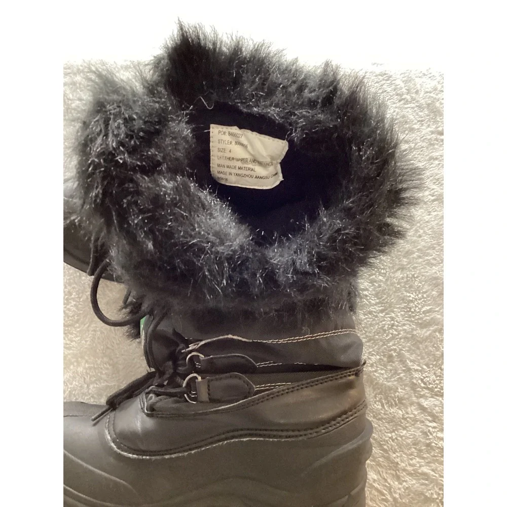 Itasca Kids Black Thinsulate Winter Snow Boots with Fur Trim